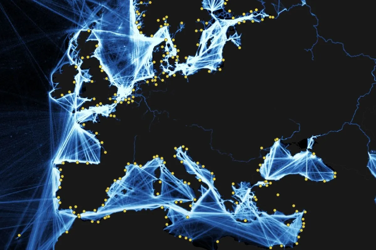 Preview of Commercial Shipping Routes, an interactive Felt map